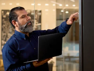 Banco de baterías para respaldo y continuidad energética Banco de baterías para respaldo y continuidad energética
