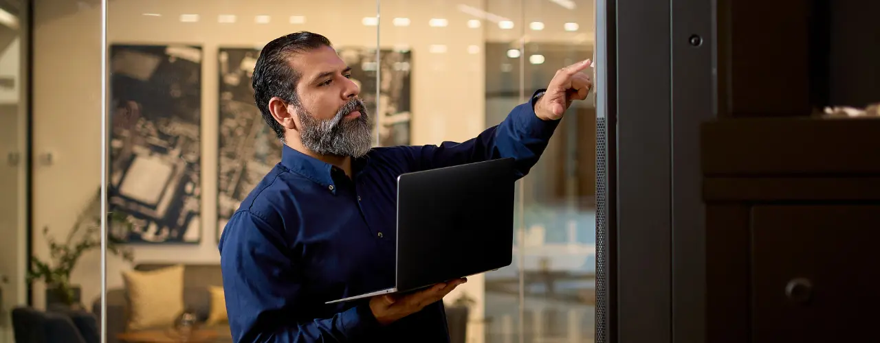 Banco de baterías para respaldo y continuidad energética Banco de baterías para respaldo y continuidad energética